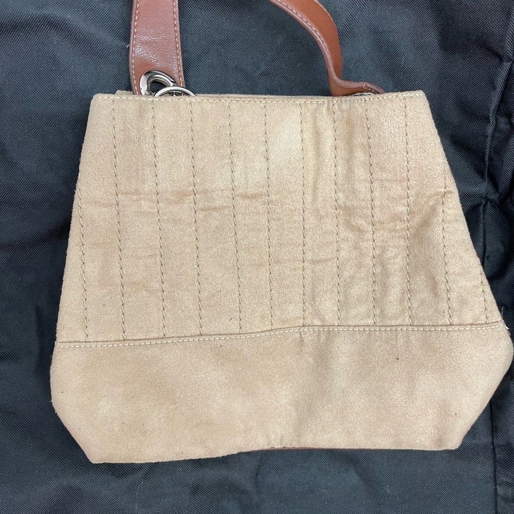 Tommy Hilfiger Tan and Brown Bag - Picture 10 of 10